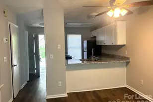 3912 Briarhill Dr, Charlotte, NC 28215 - Photo 3