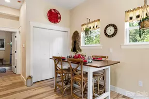 42 Cedar St, Asheville, NC 28803 - Photo 9