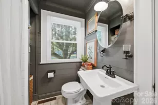 504 W 6th St, Newton, NC 28658 - Photo 25