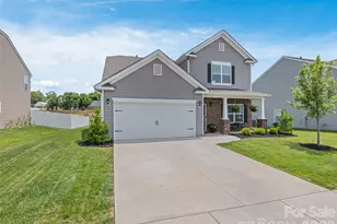 104 Wheatfield Rd, Fletcher, NC 28732 - Photo 3