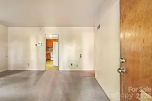 1936 St Paul St, Charlotte, NC 28216 - Photo 5