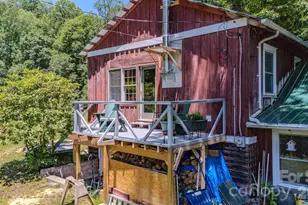 1712 Little Crk Rd, Hot Springs, NC 28743 - Photo 11