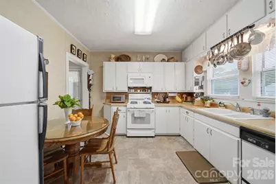 408 Garrou Avenue SE, Valdese, NC 28690 - Photo 19