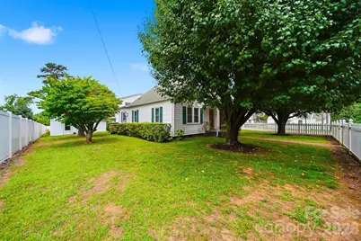 408 Garrou Avenue SE, Valdese, NC 28690 - Photo 31