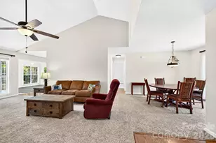 35 Meadow Pathway Dr, Fletcher, NC 28732 - Photo 5