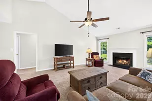 35 Meadow Pathway Dr, Fletcher, NC 28732 - Photo 3