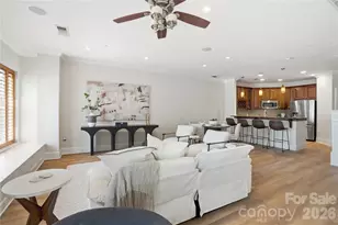 400 N Church St, Charlotte, NC 28202 - Photo 7