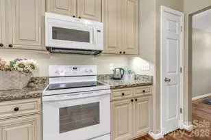 210 Allen Paul Dr, Hendersonville, NC 28791 - Photo 23