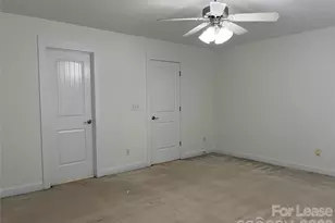527 Dubois Court, Charlotte, NC 28208 - Photo 21