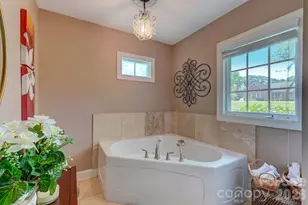 8106 Breezy Hill Dr, Browns Summit, NC 27214 - Photo 21