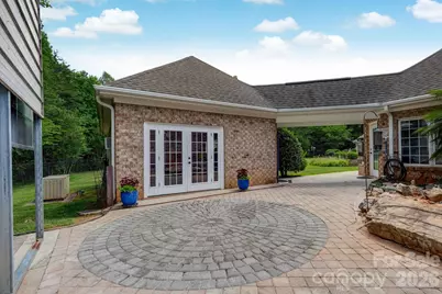 8106 Breezy Hill Drive, Browns Summit, NC 27214 - Photo 31