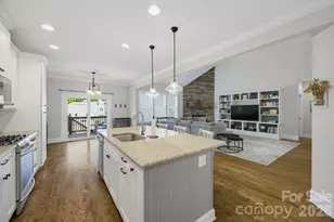 1210 39th Avenue NE, Hickory, NC 28601 - Photo 5