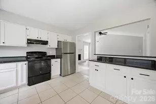 5317 Caradon Dr, Charlotte, NC 28227 - Photo 11