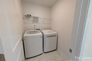 121 Sycamore Spgs Dr, Statesville, NC 28677 - Photo 11