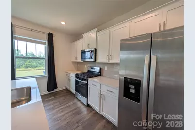 121 Sycamore Springs Drive, Statesville, NC 28677 - Photo 3