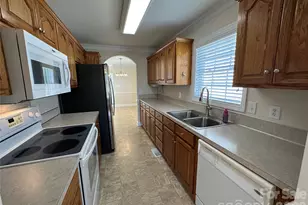 165 Bishop Ln, Concord, NC 28025 - Photo 5