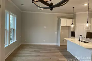 6335 Southgrove St, Charlotte, NC 28277 - Photo 3