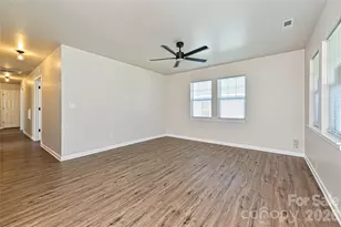 415 Jones St, Charlotte, NC 28208 - Photo 3