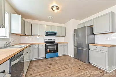 415 Jones Street, Charlotte, NC 28208 - Photo 9
