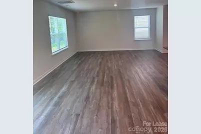 2102 10th Street SE, Hickory, NC 28602 - Photo 17