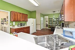 6719 Reedy Creek Rd, Charlotte, NC 28215 - Photo 15
