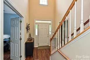 6719 Reedy Creek Rd, Charlotte, NC 28215 - Photo 5