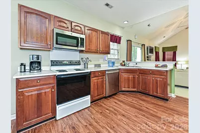 6719 Reedy Creek Road, Charlotte, NC 28215 - Photo 9