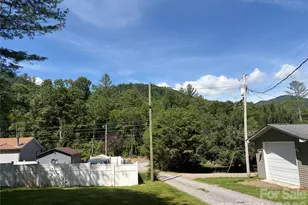 42 Country Meadows Rd, Burnsville, NC 28714 - Photo 27
