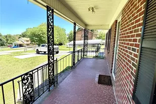 1106 Laurel Woods Dr, Gastonia, NC 28052 - Photo 3