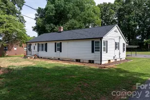 227 W 27th St, Newton, NC 28658 - Photo 25
