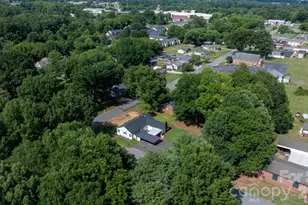 227 W 27th St, Newton, NC 28658 - Photo 47