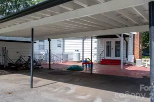 227 W 27th St, Newton, NC 28658 - Photo 33