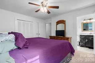 227 W 27th St, Newton, NC 28658 - Photo 9