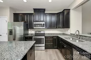 2128 Arbor Loop Dr, Charlotte, NC 28217 - Photo 7