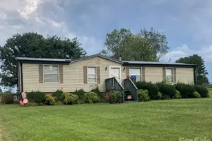 2044 Clareview Dr, Conover, NC 28613 - Photo 1