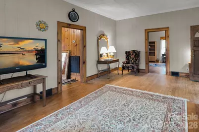 2103 N Thomas Avenue, Newton, NC 28658 - Photo 13