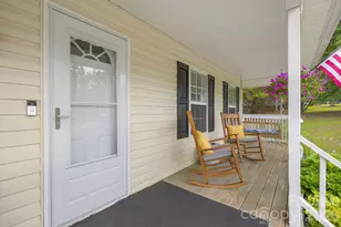 217 Lakewood Dr, Pickens, SC 29671 - Photo 5
