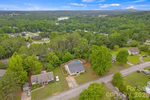 217 Lakewood Dr, Pickens, SC 29671 - Photo 37