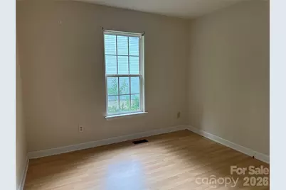 827 E 9th Street, Newton, NC 28658 - Photo 11