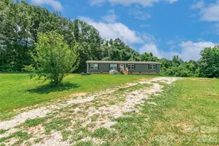 2541 Rocky Creek Rd, Chester, SC 29706 - Photo 3