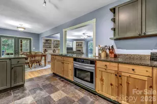 125 Hondah Blvd, Brevard, NC 28712 - Photo 19