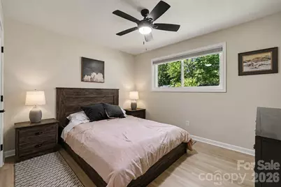 4023 Strangford Avenue, Charlotte, NC 28215 - Photo 15