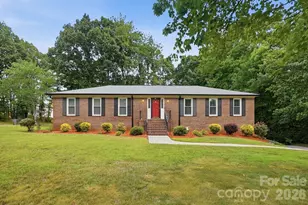 701 Blue Rock Dr, Charlotte, NC 28213 - Photo 1