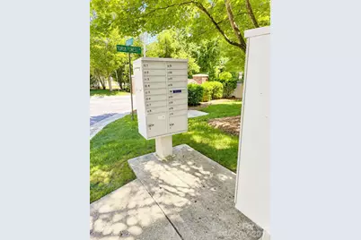 4376 Yoruk Forest Lane, Charlotte, NC 28211 - Photo 25