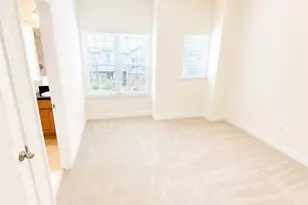 4376 Yoruk Forest Ln, Charlotte, NC 28211 - Photo 13