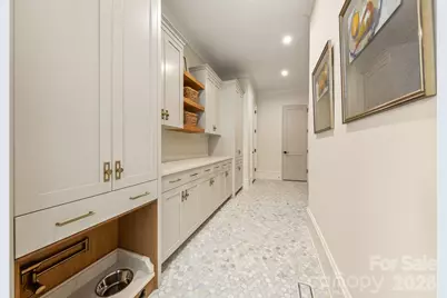 5555 Lansing Drive, Charlotte, NC 28270 - Photo 45