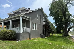 808 Harrisburg Dr SW, Lenoir, NC 28645 - Photo 5