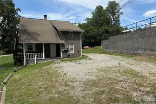 808 Harrisburg Dr SW, Lenoir, NC 28645 - Photo 3