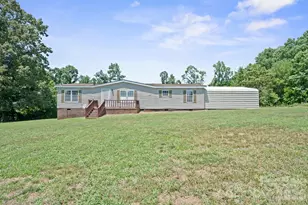 153 Wild Cherry Dr, Statesville, NC 28625 - Photo 3