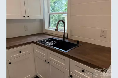 1111 S Meeting Street, Statesville, NC 28677 - Photo 9
